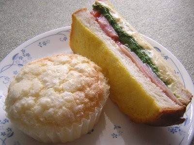わさび菜サンド、ココナッツパン(ヴィドフランス)(2009/08/05)