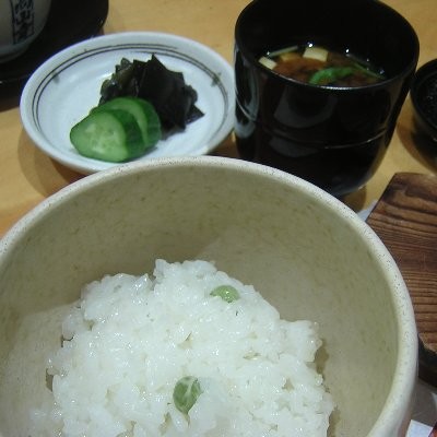 竹籠点心 ともえ・豆ご飯、味噌汁、香の物(西村屋 元町茶寮)(2010/05/02)
