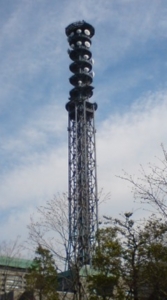 防衛省の鉄塔