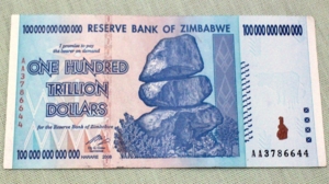 100兆ジンバブエ・ドル紙幣