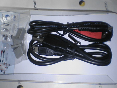 サンワサプライ USB ハブ (USB-HUB250W)コネクタキャップ×４付き