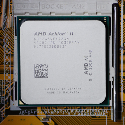 Athlon II X4 645 (ADX645WFK42GM NADHC AD 1035FPAW)