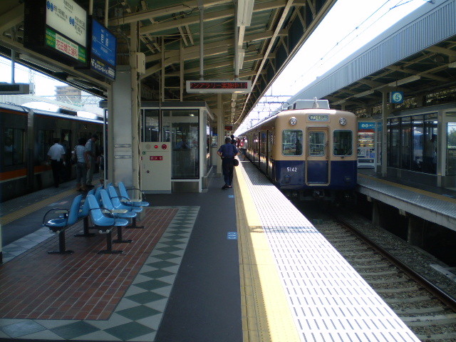 阪神 尼崎駅｜のって きた 電車 ←｜→ ふつう 電車