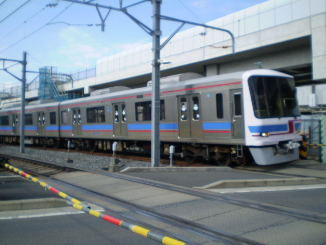 新鎌ヶ谷から 京成津田沼方面への 電車