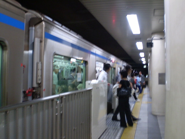 横浜市営地下鉄 ブルーライン 新横浜駅