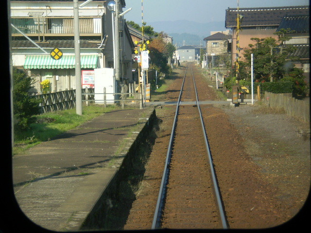 101121-48 氷見線 9:22 島尾駅