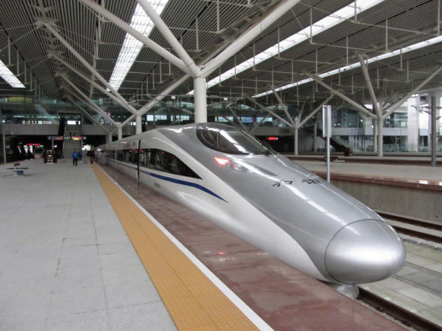 中国 高速 鉄道の 車両 CRH380A （にっけい）