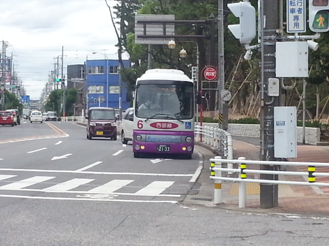 2013-06-12 12:27 市役所前 バス停 あんくるバス 西部線 バス