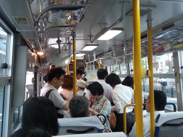 2013-07-04 08:13 名鉄バス 安城線 バス 車内