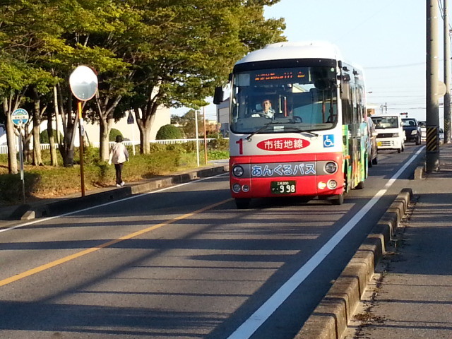 20131012 16:20 あんくるバス 市街地線 バス 昭林公園