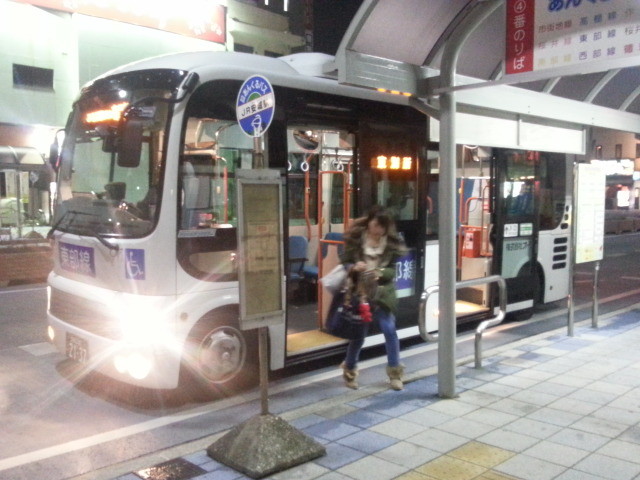 20140203 17.55.30 JR安城駅 あんくるバス 東部線 バス