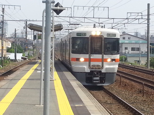 20140702 14.00.18 船町にきた飯田線の電車