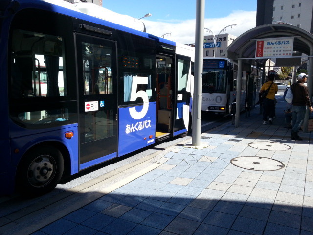 安城駅 - 東部線バス、みぎまわり循環線バス