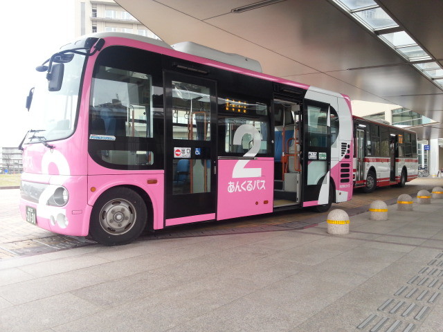 20150410_074554 更生病院 - 桜井線バスとみぎまわり循環線バス