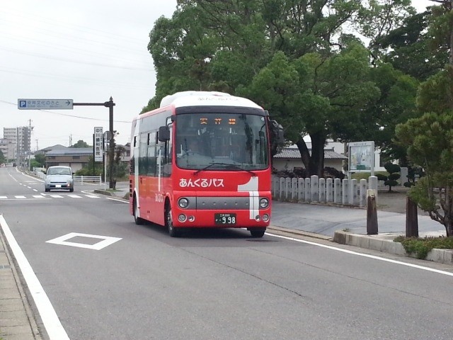 20150705_163021 東尾の八幡社まえ - 安祥線バス