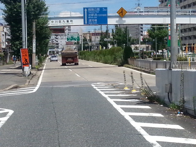 20150720_125709 名古屋駅いきバス - 運河通にはいる