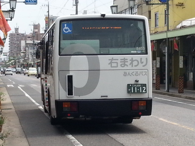20150730_123609 朝日町西バス停 - みぎまわり循環線バス