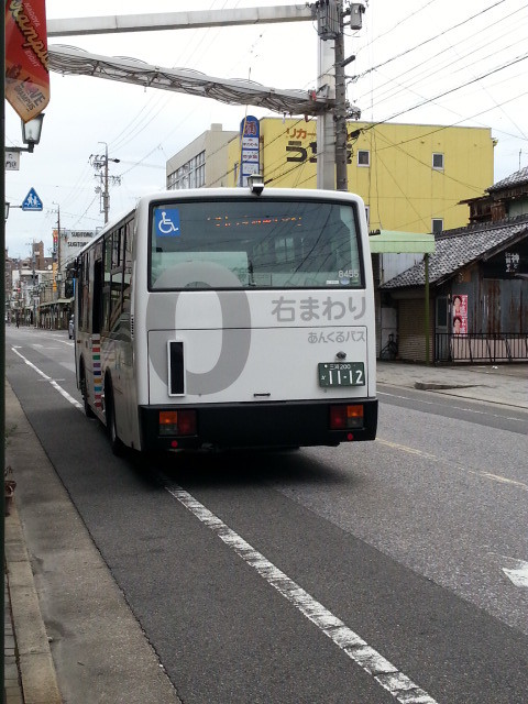 20150831_123306 朝日町西バス停 - みぎまわり循環線バス