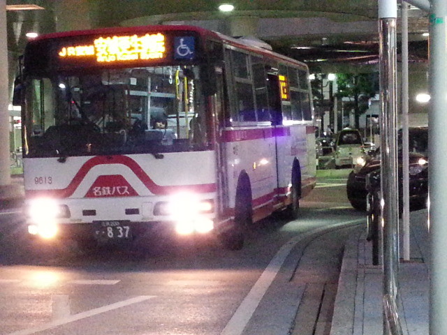 20151005_174924 あんじょうえきまえ - 名鉄バス