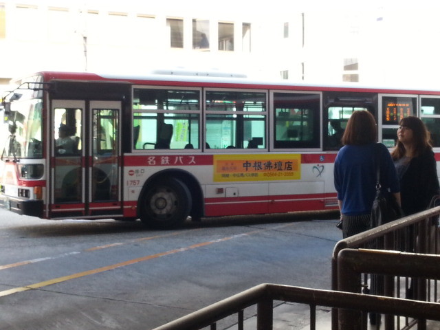 20151012_140922 東岡崎 - 名鉄快速バス