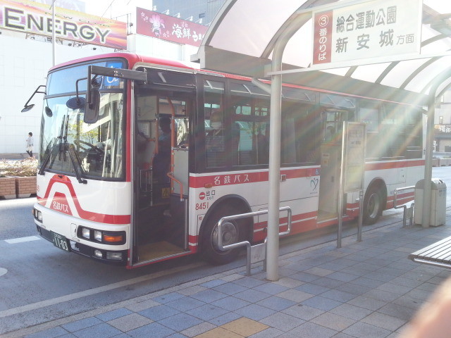 20151016_075538 あんじょうえきまえ - 名鉄バス