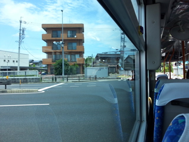 20160705_115028 東岡崎いきバス - あんじょう街道いりぐち交差点