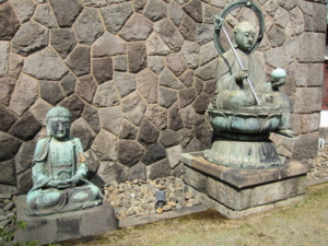 銅造仏像二体