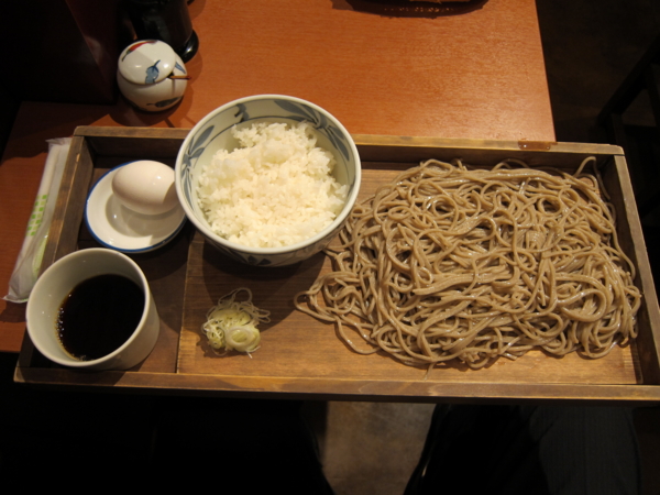 板蕎麦+ご飯【タイムサービス】(500円)