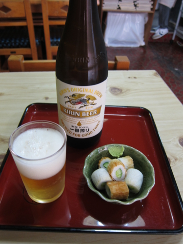ビール(525円)