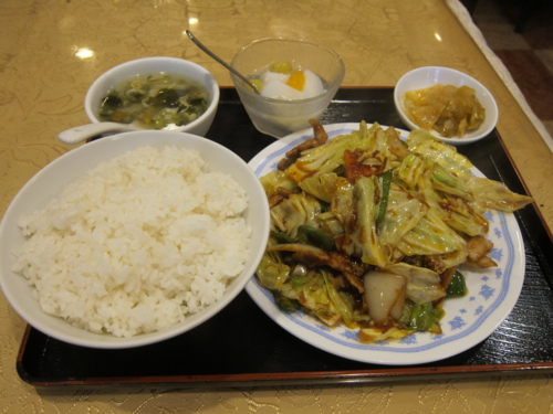 回鍋肉〔ご飯お替り自由・スープ・ザーサイ・杏仁豆腐〕(750円)