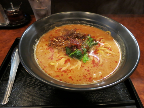 坦々麺(750円)
