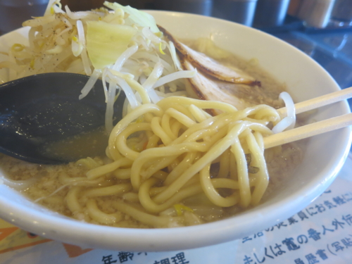 麺とスープ