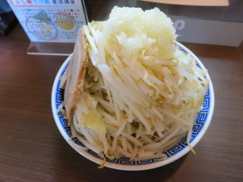 ふじ麺(700円)ヤサイ２倍