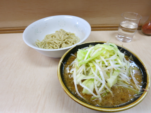 つけ麺(750円)アツモリ・麺少な目＋自動ヤサイ