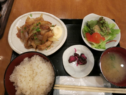 生姜焼き肉定食(680円)