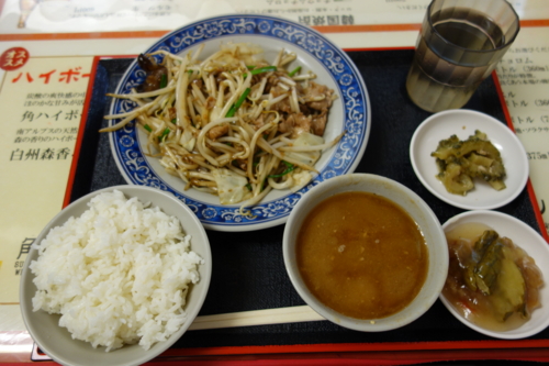 肉野菜炒め定食（500円）