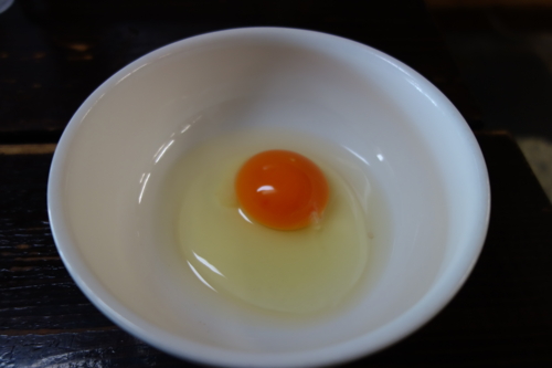 生卵（50円）