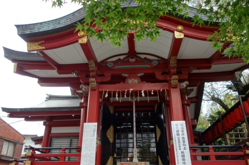茶ノ木稲荷神社の拝殿