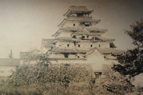 取り壊される寸前の鶴ヶ城の古写真