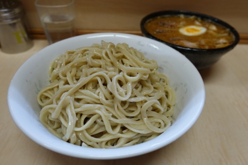 つけ麺(800円)ヒヤモリ・自動ヤサイ辞退