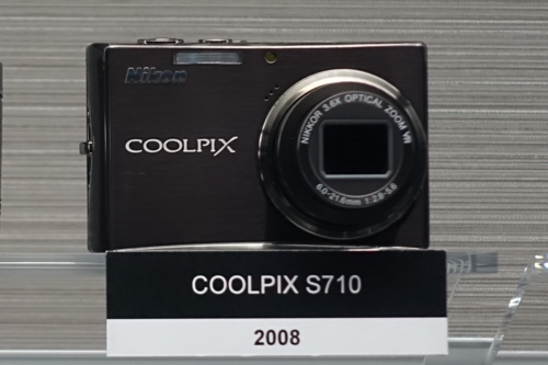 COOLPIX S710