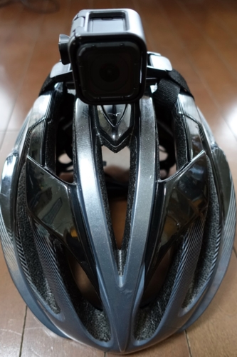 GoPro HERO4 Sessionをヘルメットに取り付ける1