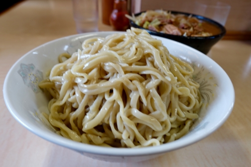 つけ麺(800円)ヒヤモリ・自動ヤサイ
