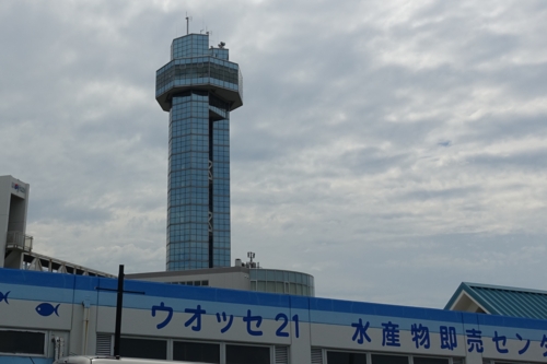 ウォッセ21と銚子ポートタワー
