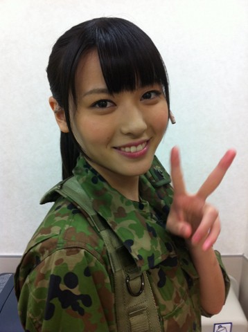 まもなく戦国自衛隊「女性自衛官帰還セヨ」夜公演開演です！ 本番前の矢島舞美さん。