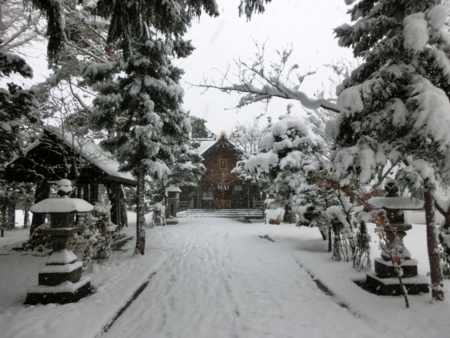 平成26年11月14日　西野神社境内の風景