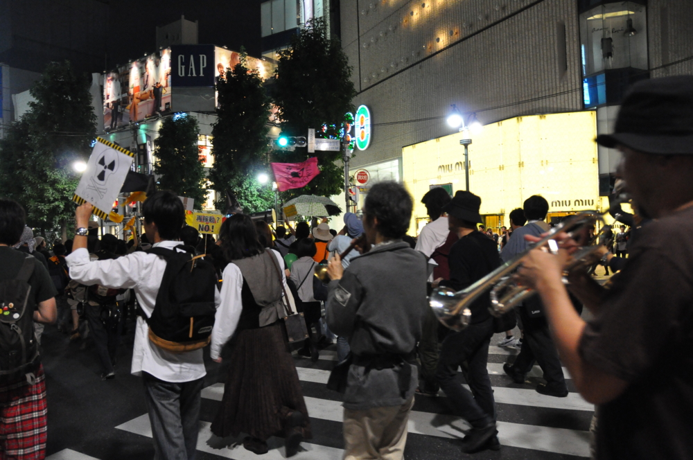 渋谷 ドラムデモ