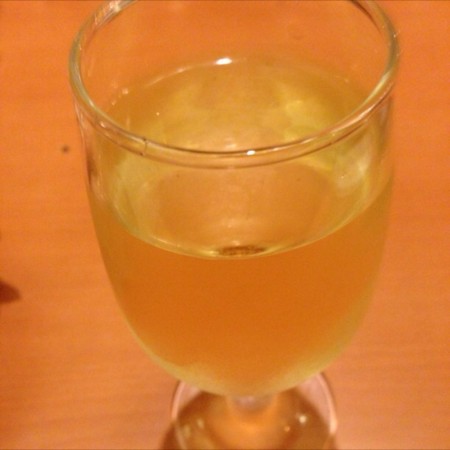 グラスワイン白 92kcal – デニーズ 千石店
