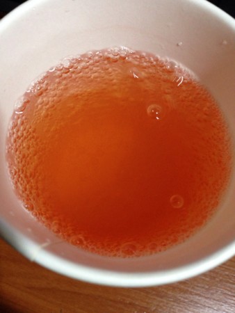 酵素美人 赤 グレープフルーツ味を炭酸水で割る
