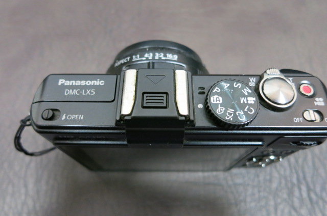 Panasonic LUMIX DMC-LX5　上面